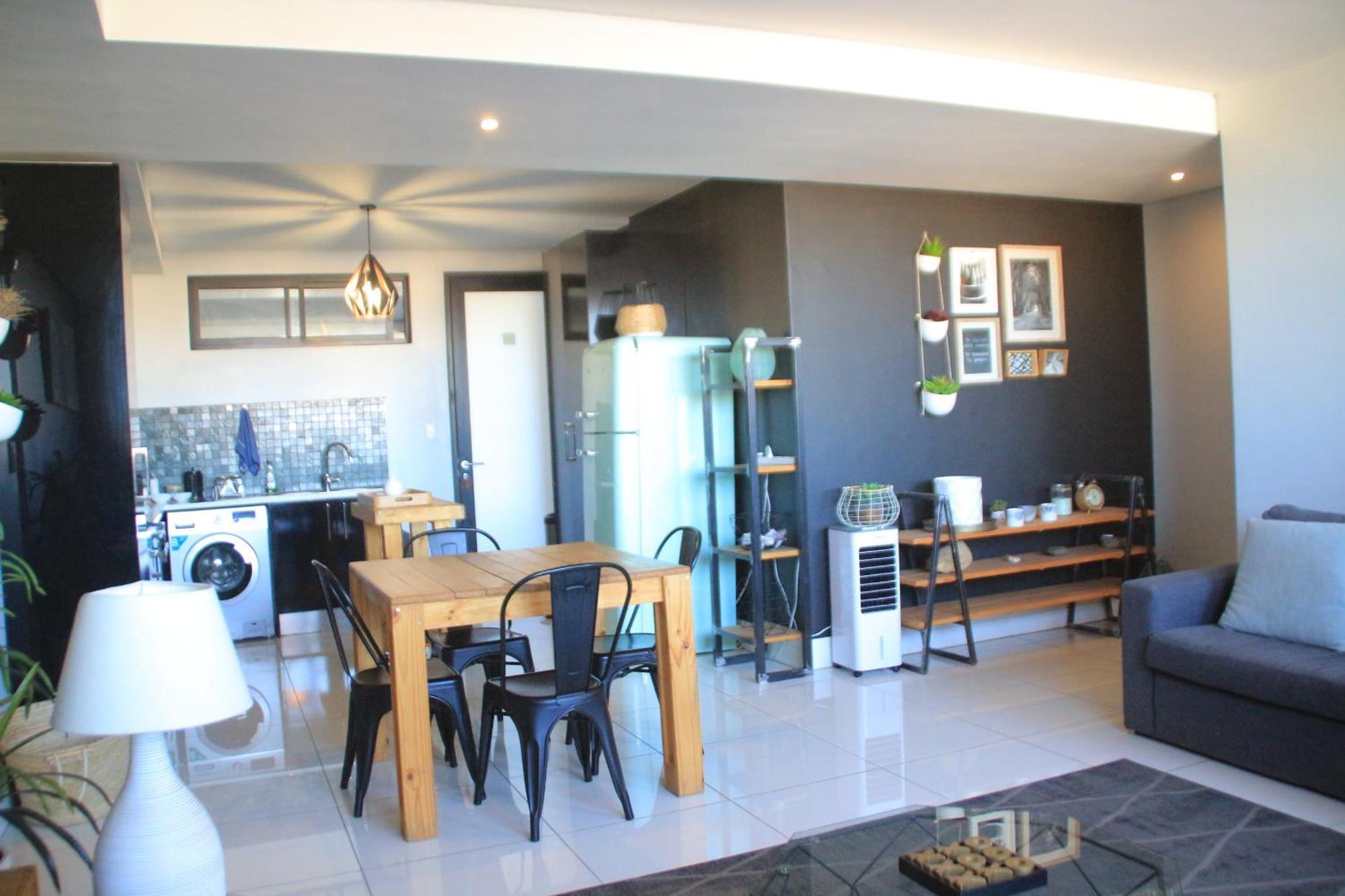 77 On Independence Apartments Windhoek Exterior photo